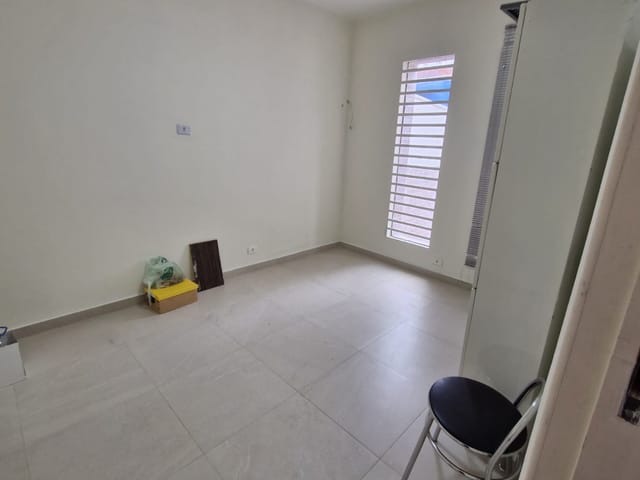 Foto do Prédio - Casa comercial para venda em Vila Romana, 150m² | Lares e Andares Imóveis