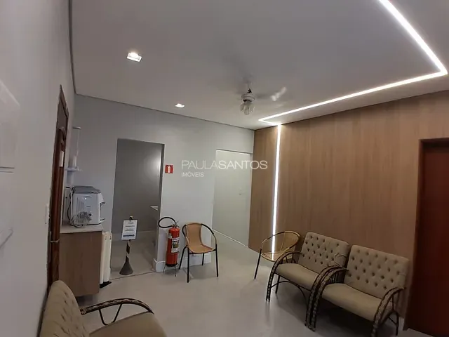 Prédio com 330m², à venda, no bairro Vila Trujillo em Sorocaba