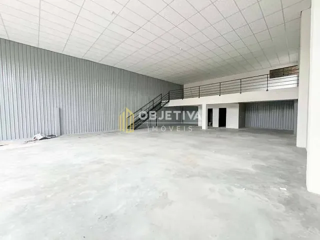 Prédio com 330m², para alugar, no bairro Guarani em Novo Hamburgo