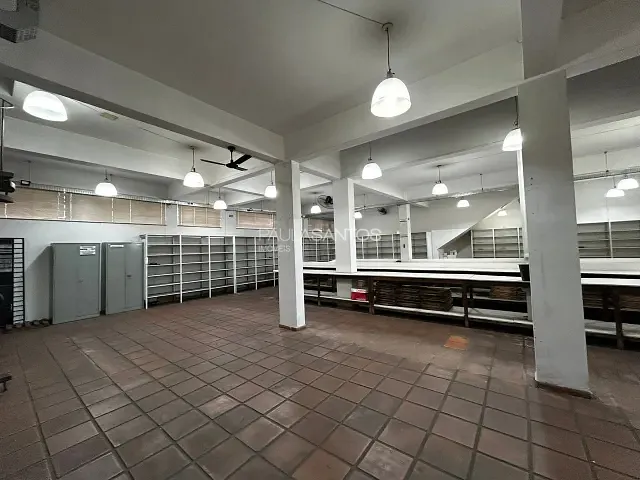 Prédio com 870m², para alugar, no bairro Centro em Sorocaba