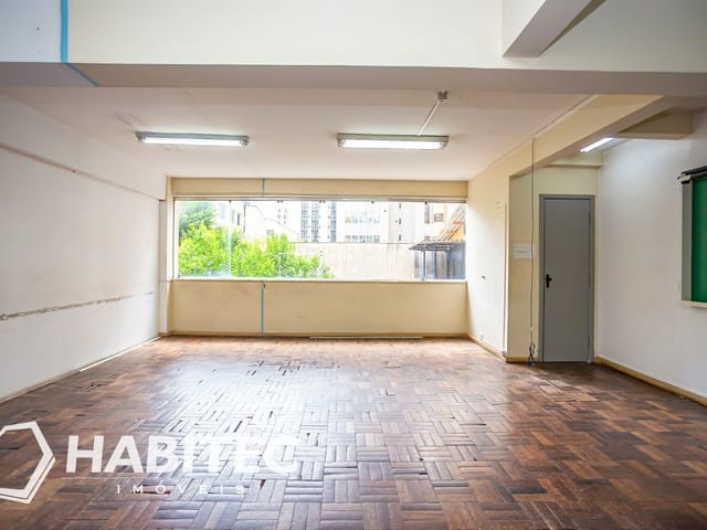 Prédio para alugar, no bairro Centro em Curitiba