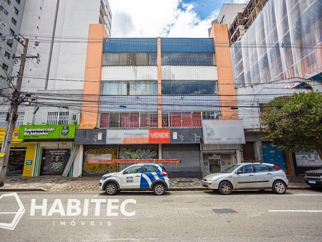 Prédio para alugar, no bairro Centro em Curitiba
