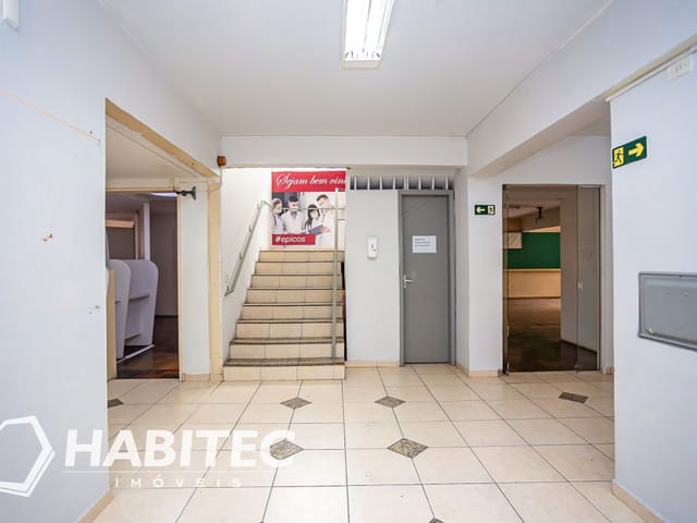 Prédio para alugar, no bairro Centro em Curitiba