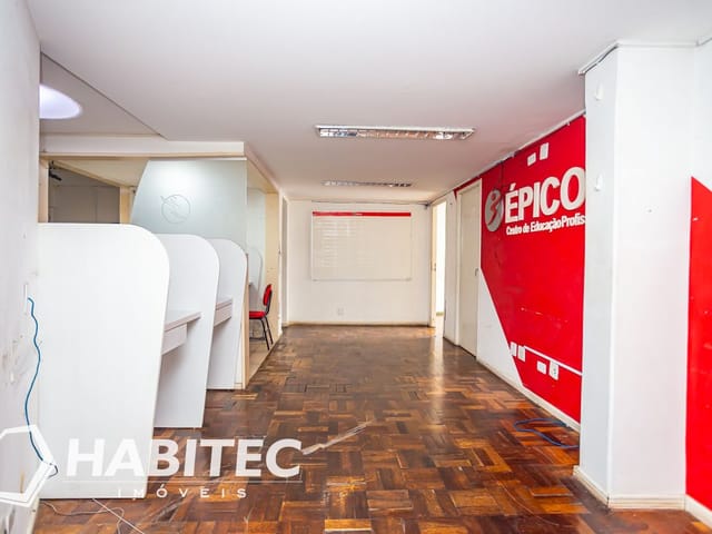 Prédio para alugar, no bairro Centro em Curitiba