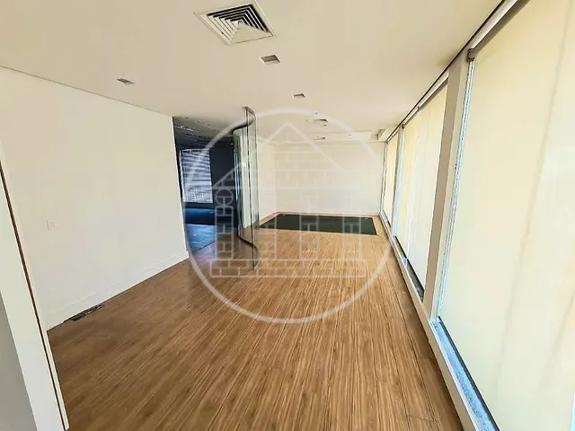 Prédio com 871m², à venda ou para alugar, no bairro Socorro em São Paulo