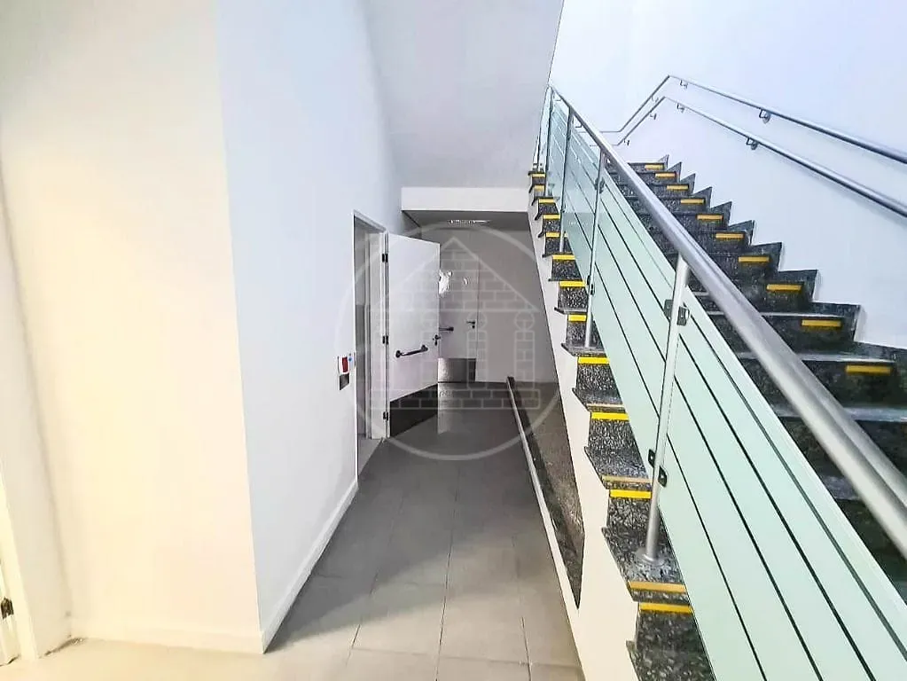 Prédio Inteiro, 871 m² - Foto 2