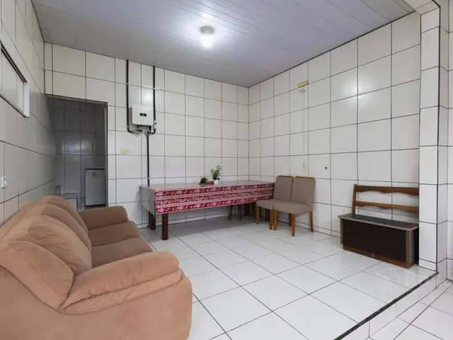 Prédio para alugar, no bairro Lamenha Grande em Almirante Tamandaré