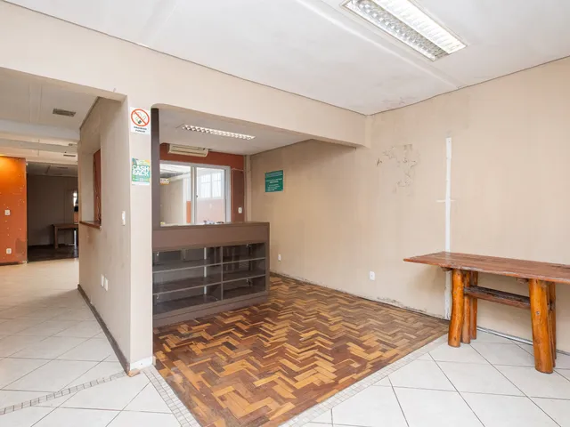 Prédio para alugar, no bairro Centro em Pelotas