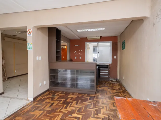 Prédio para alugar, no bairro Centro em Pelotas