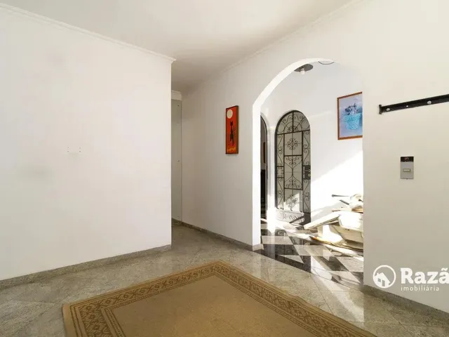Prédio para alugar, no bairro Portão em Curitiba