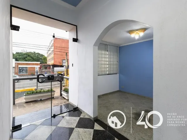 Prédio para alugar, no bairro Portão em Curitiba