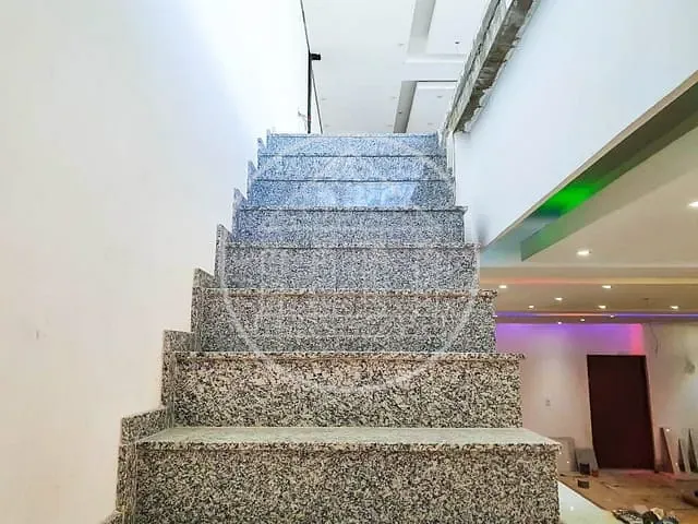 Prédio com 406m², à venda, no bairro Rio Bonito em São Paulo