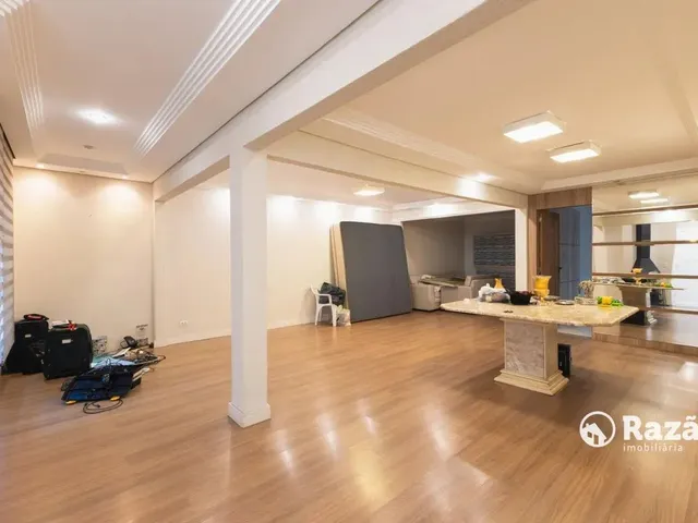 Casa para alugar, no bairro Mercês em Curitiba