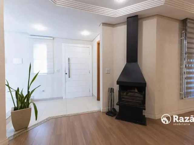 Casa para alugar, no bairro Mercês em Curitiba