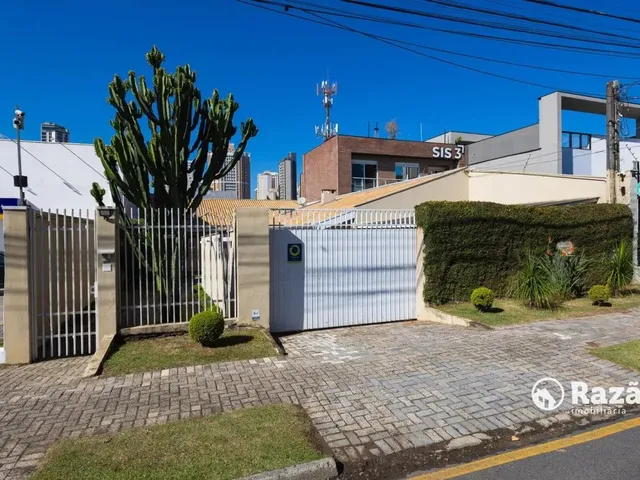 Casa para alugar, no bairro Mercês em Curitiba