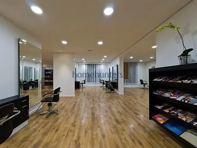 Prédio com 1000m², para alugar, no bairro Cambuí em Campinas