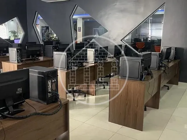 Prédio com 660m², à venda ou para alugar, no bairro Chácara Santo Antônio em São Paulo