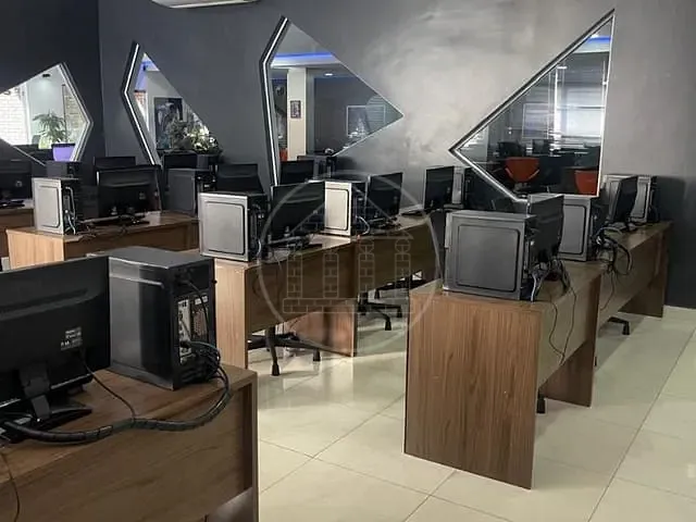 Prédio com 660m², à venda ou para alugar, no bairro Chácara Santo Antônio em São Paulo
