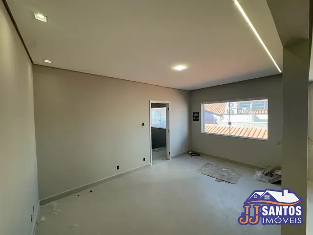 Prédio com 255m², à venda, no bairro Vila Bertioga em São Paulo