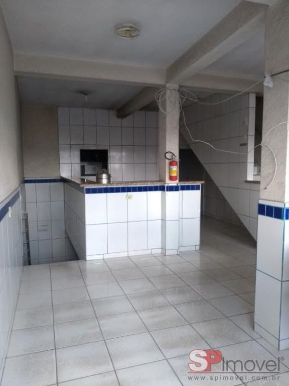 Prédio à venda, no bairro Jardim Angela (Zona Sul) em São Paulo