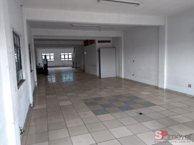 Prédio à venda, no bairro Jardim Angela (Zona Sul) em São Paulo