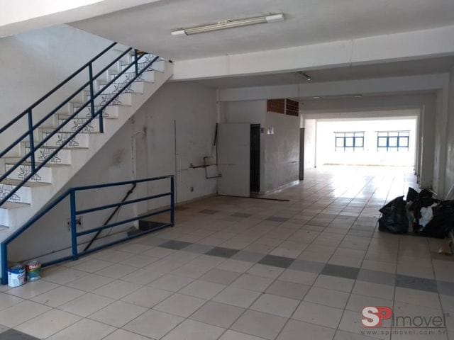 Prédio à venda, no bairro Jardim Angela (Zona Sul) em São Paulo