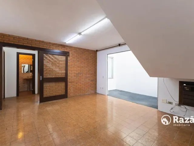 Prédio para alugar, no bairro Batel em Curitiba