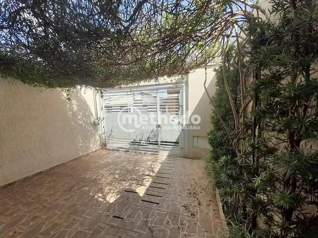 Prédio com 160m², à venda, no bairro Jardim Campos Verdes em Hortolândia