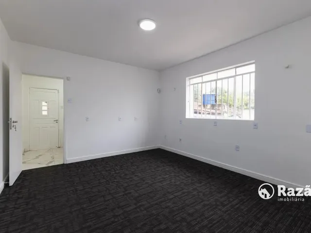 Prédio para alugar, no bairro Mercês em Curitiba