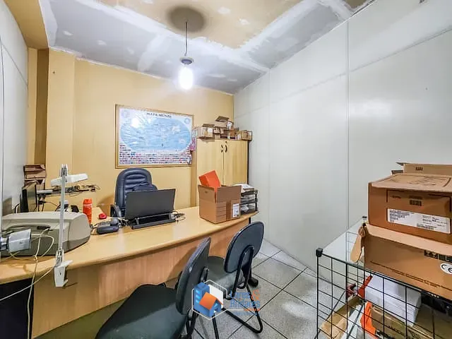 Prédio com 700m², à venda, no bairro Liberdade em São Paulo