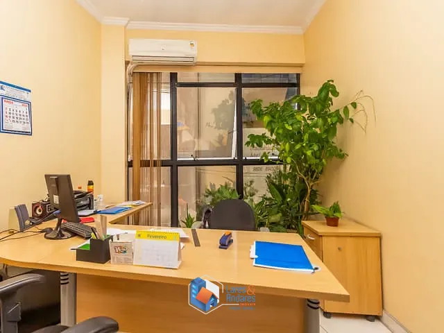 Prédio com 700m², à venda, no bairro Liberdade em São Paulo