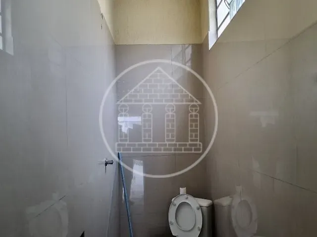 Loja com 160m², para alugar, no bairro Jardim Rosalina em São Paulo