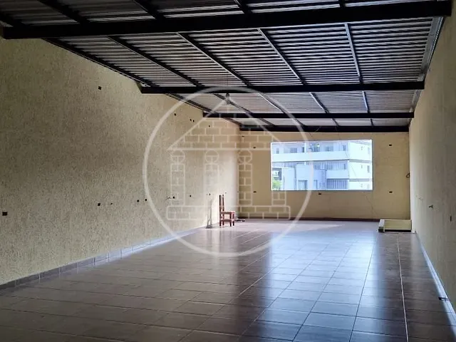 Loja com 160m², para alugar, no bairro Jardim Rosalina em São Paulo