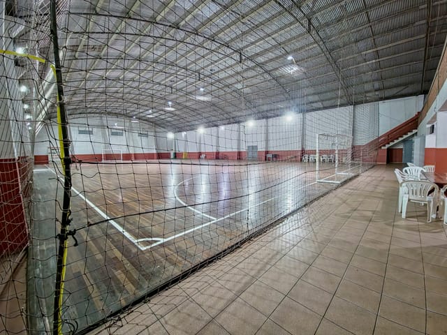 Prédio com 1250m², para alugar, no bairro Fragata em Pelotas