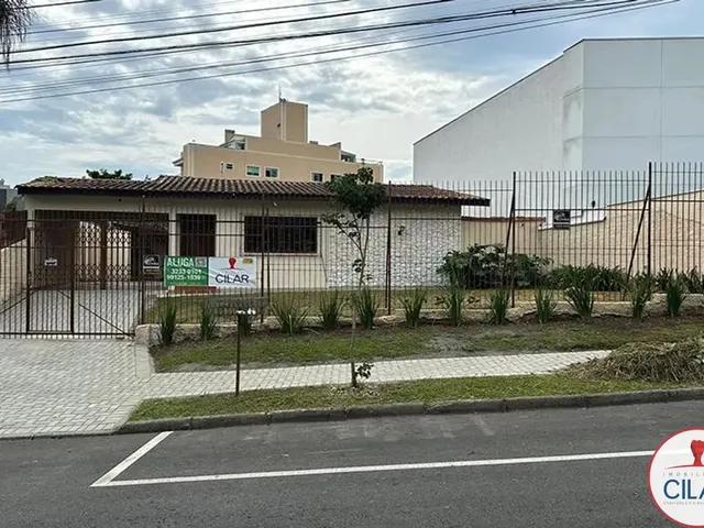 Prédio 2 quartos e 1 banheiro, para alugar, no bairro Ahú em Curitiba