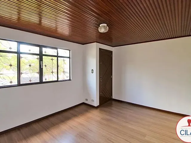 Prédio 2 quartos e 1 banheiro, para alugar, no bairro Ahú em Curitiba