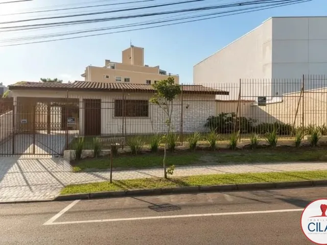 Prédio 2 quartos e 1 banheiro, para alugar, no bairro Ahú em Curitiba