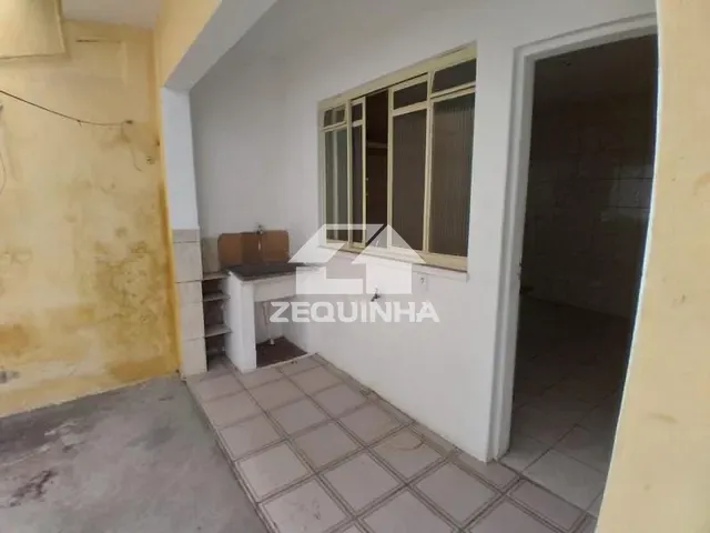 Prédio com 663m² 10 quartos e 8 banheiros, à venda, no bairro Helena Maria em Osasco