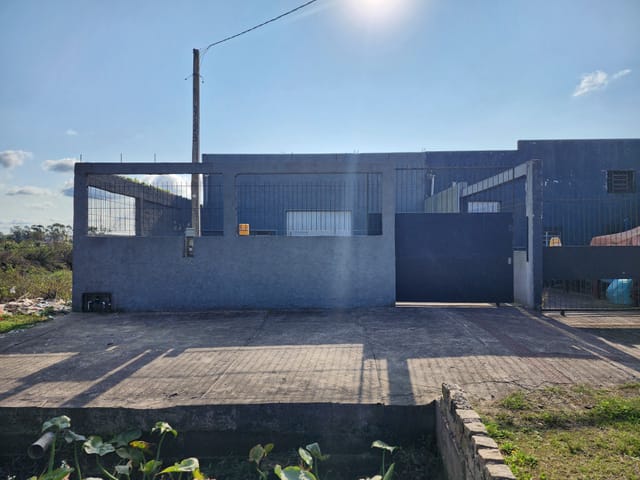 Prédio com 150m², para alugar, no bairro Três Vendas em Pelotas
