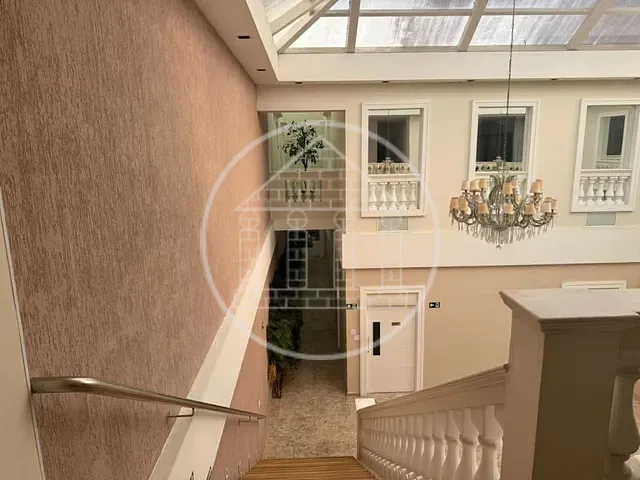 Prédio com 1200m², para alugar, no bairro Vila Nova Conceição em São Paulo