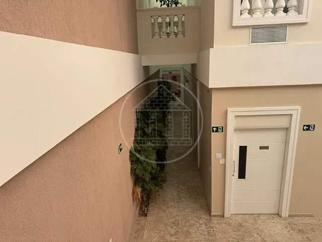 Prédio com 1200m², para alugar, no bairro Vila Nova Conceição em São Paulo