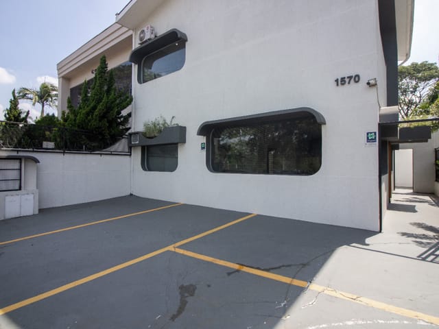 Foto do Prédio - Casa comercial para venda e locação em Paraíso, 181m² | Lares e Andares Imóveis