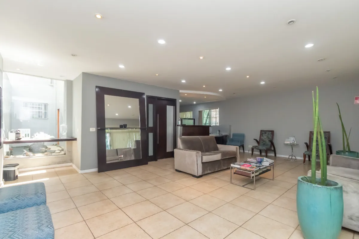 Casa comercial para venda em Moema, 265m²