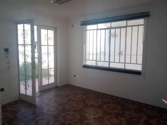 Prédio com 366m², à venda, no bairro Cabral em Curitiba