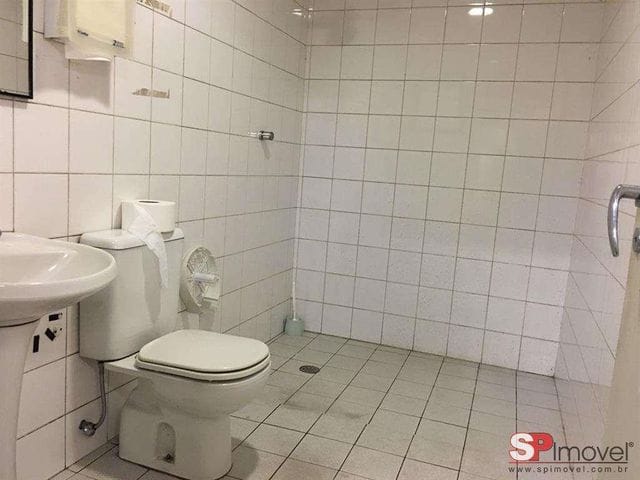 Prédio à venda, no bairro Vila Ester (Zona Norte) em São Paulo
