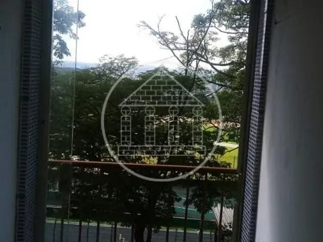 Prédio com 568m², para alugar, no bairro Parque Alto do Rio Bonito em São Paulo