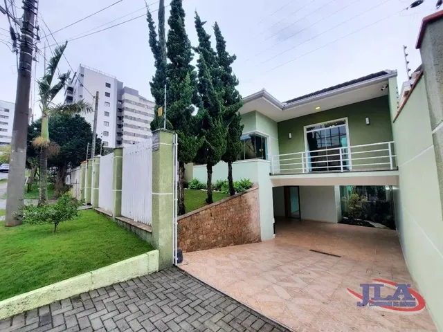 Prédio com 367m² 3 quartos e 2 banheiros, à venda, no bairro Ahú em Curitiba