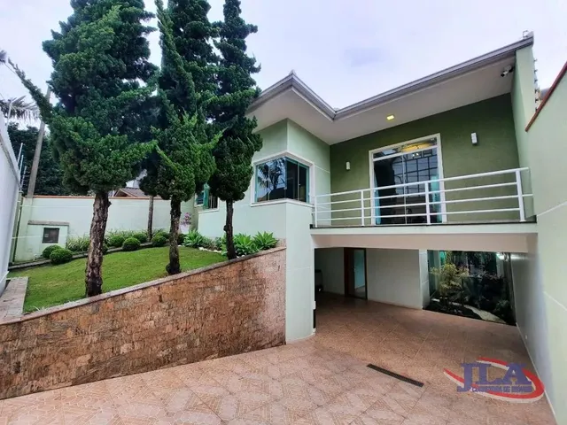 Prédio com 367m² 3 quartos e 2 banheiros, à venda, no bairro Ahú em Curitiba