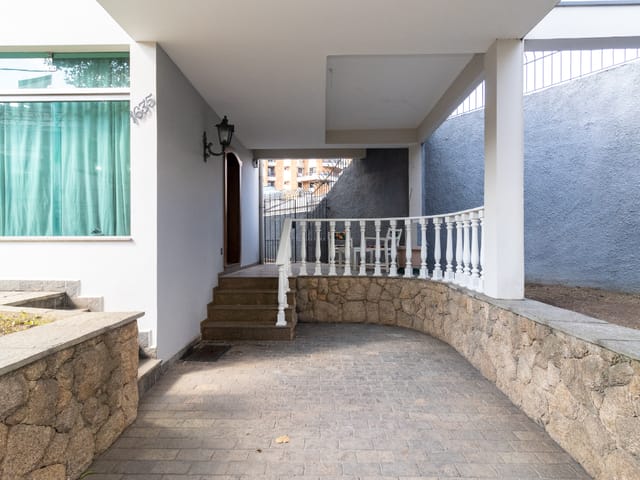 Foto do Prédio - Casa comercial para venda em Alto de Pinheiros, 162m² | Lares e Andares Imóveis
