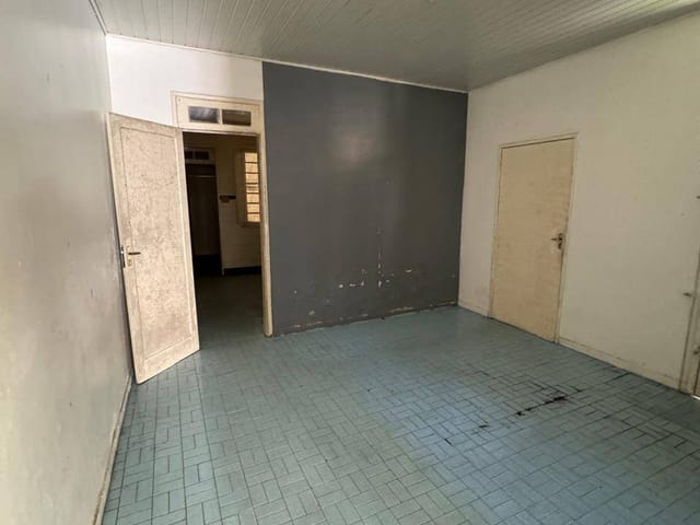 Prédio com 150m², à venda ou para alugar, no bairro Centro em Pelotas